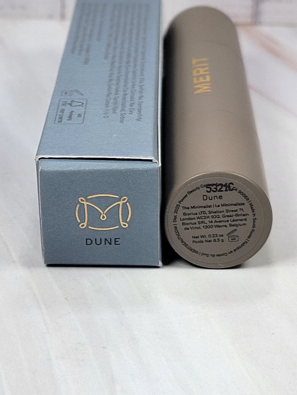 Merit The Minimalist Perfecting Complexion Foundation and Concealer Stick BNIB